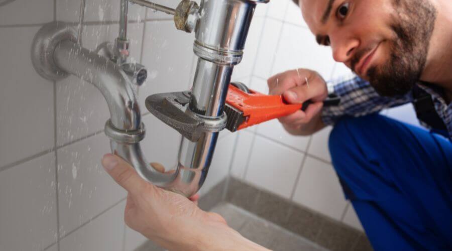 Professional water heater repair in Dryden, TX